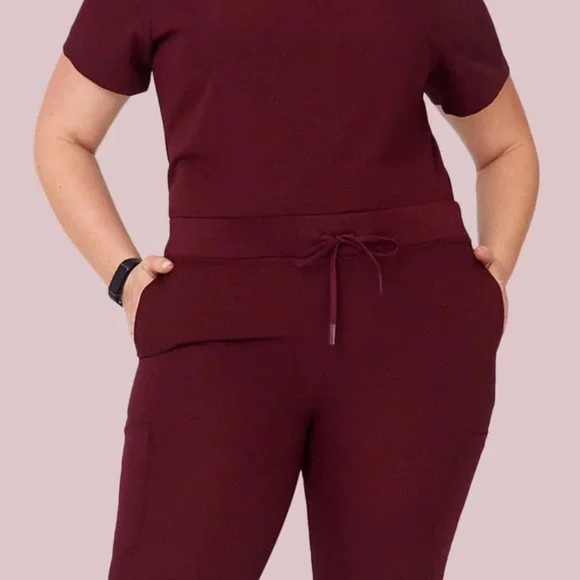 NWT - Mandala Scrub Set - Small - Wine - Picture 4 of 7